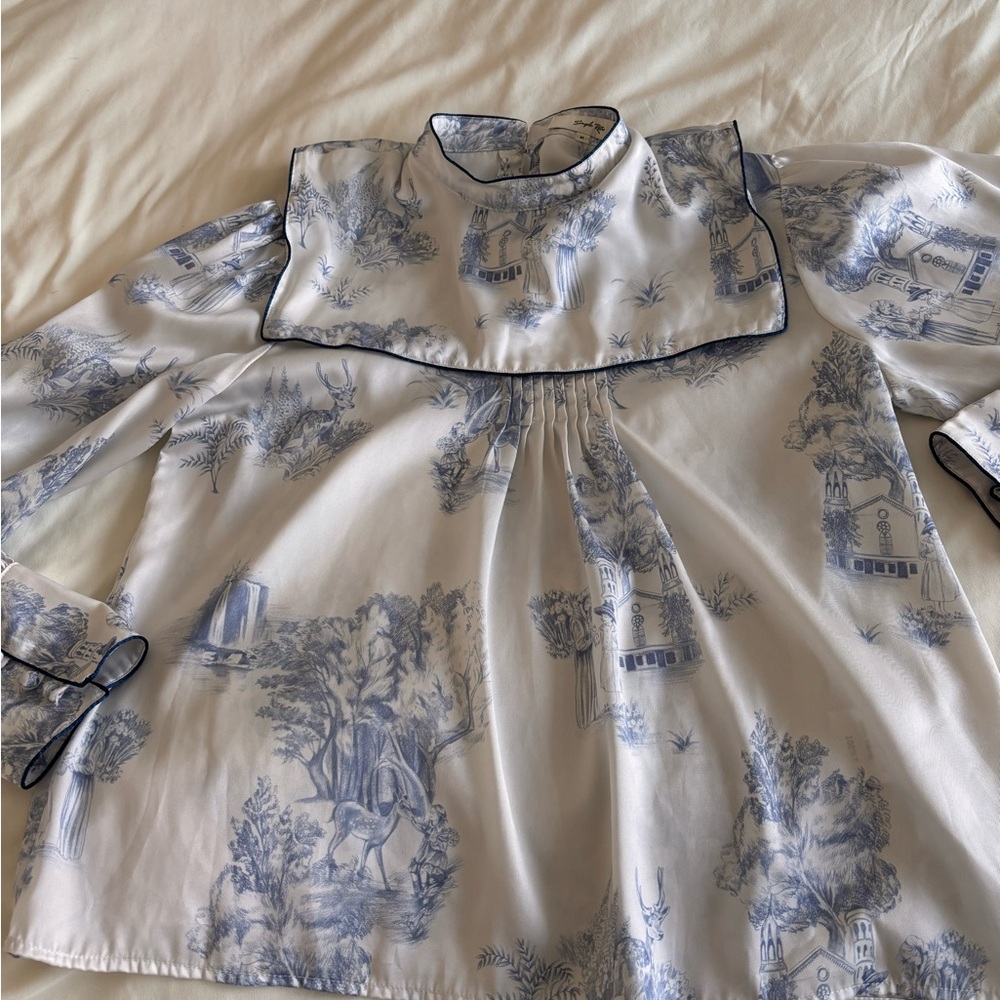 Vintage Cottage Core Toile Patterned Blouse